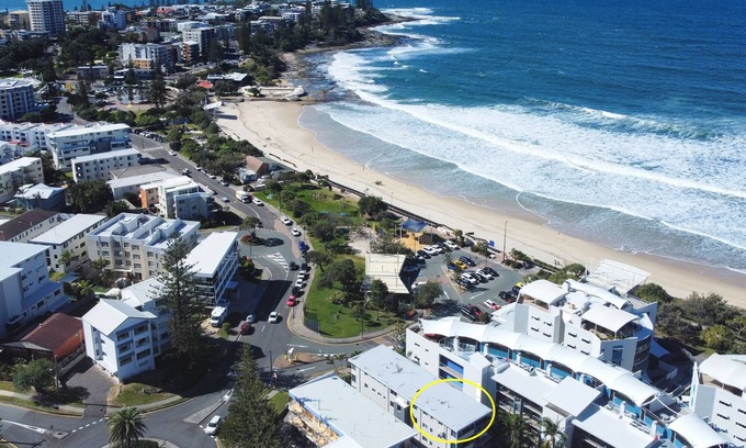 Moreton Bay Region Apartamento | Kings Beach, only 30 metres to beach and shops!