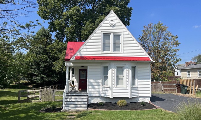 Mason Casa | Kings Island Eiffel Tower House
