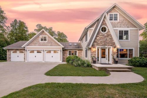 Sister Bay Casa | Kings Landing by Simple Life Rentals