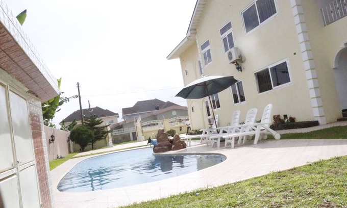 Accra Hotel | Kingsbridge Royale Hotel