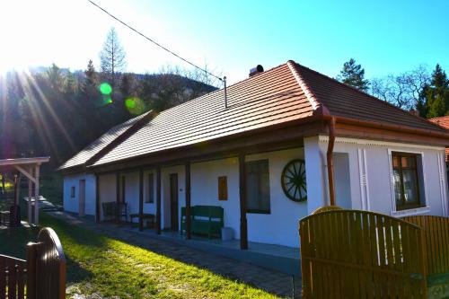 Ohuta Apartamento | Kiskörtés Vendégház Óhuta