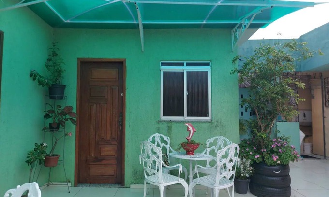 Batista Campos Casa | Kit net close to everything. Place to live in peace.
