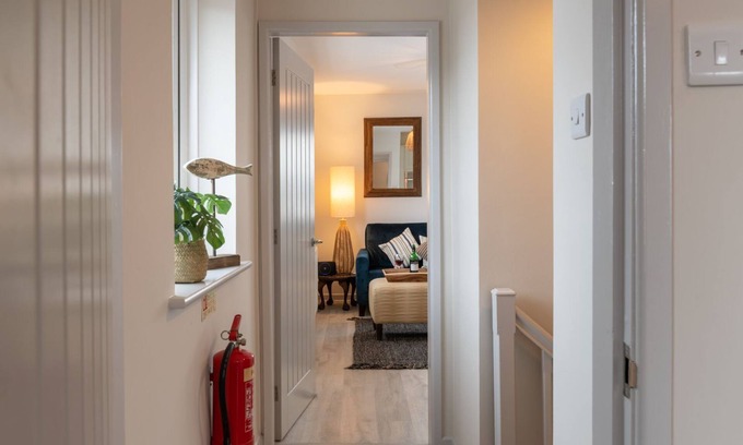 Rhosneigr Casa | Kittiwake Cottage: Pet-friendly holiday cottage in Rhosneigr
