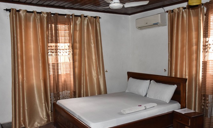 Mwananyamala Cama Y Desayuno | Kituri Royal Annex