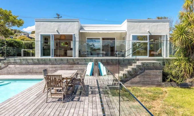 Blackpool Casa | Kiwi Street Retreat - Our Island