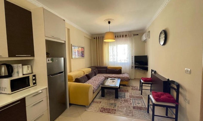 Gjirokaster Apartamento | Living Home Gjirokaster