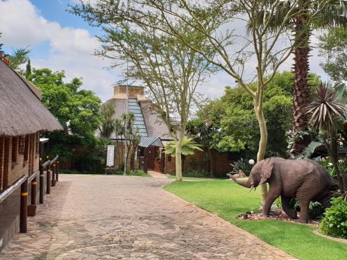 Emalahleni Casa | Klein Bosveld Guest House