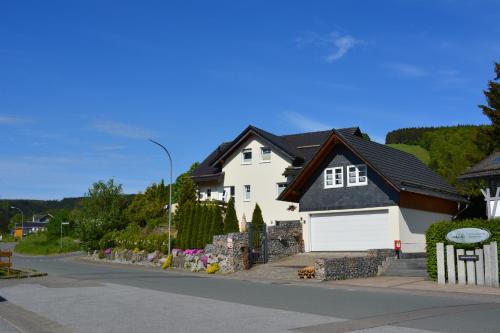 Ortsmitte Apartamento | Kleines Glück in Willingen &MeineCardPlus