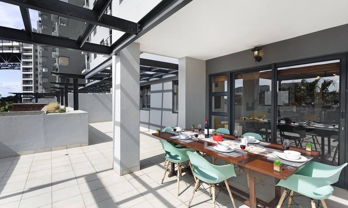 Century City Apartamento | Knightsbridge Terrace