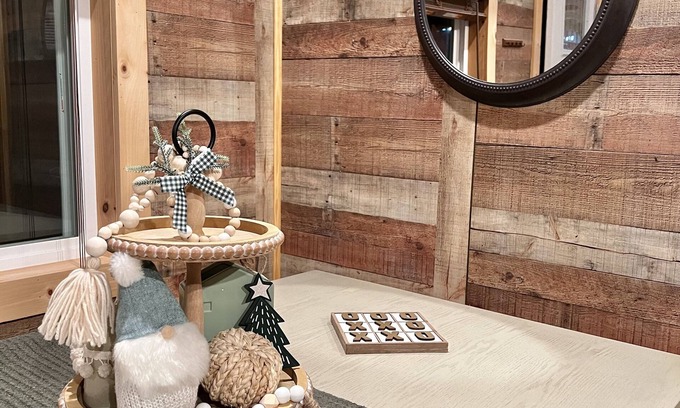 Cascade Cabina | Knotted Oak Cabin Two Bedroom/One Bath/Full Kitchen