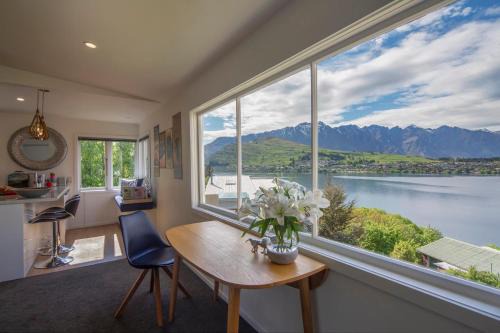 Queenstown Casa | Kohanga Rua Cottage by Amazing Accom