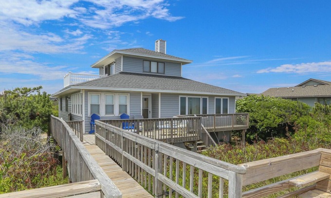 Southern Shores Casa | Kohler Cottage - 4 BR Oceanfront Cottage in Southern Shores w/Elevator