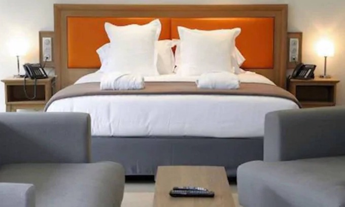 Giez Cama Y Desayuno | Kolda Properties