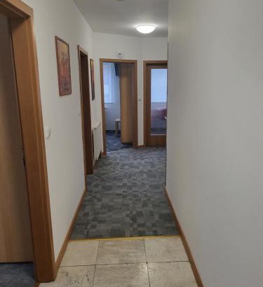 Komarov Apartamento | Komárov Apartment 2