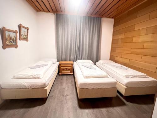Lauenau Apartamento | Komfortable Ferienwohnung Monteuerzimmer