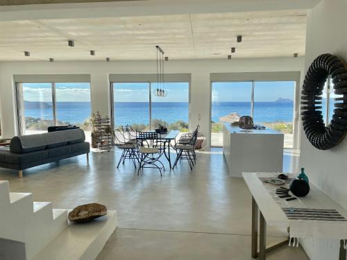 Kalamaki Villa | Komos Beach Estate