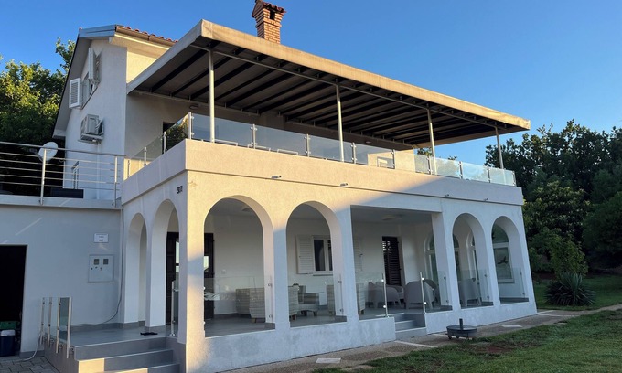 Cizici Casa | Komplettes Haus