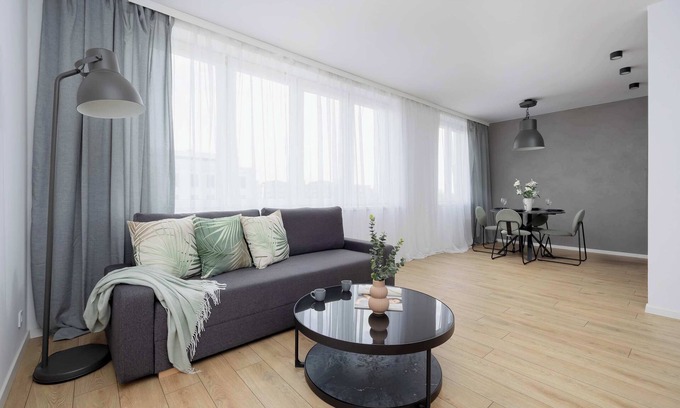 Targowek Apartamento | Kondratowicza 18 | Modern Apartment | Parking