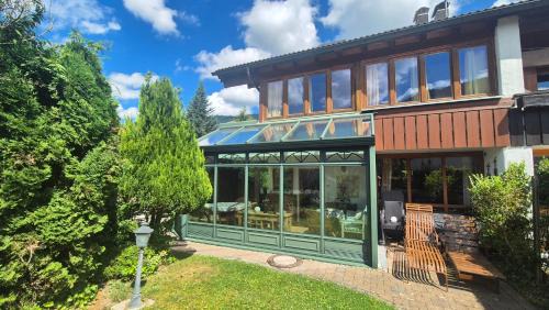 Oberstaufen Apartamento | Konstanzer Bergblick mit Wintergarten