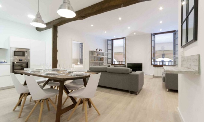 Old Town Apartamento | Konsti | The Rentals Collection