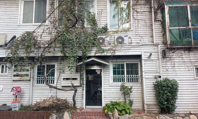 Jegi-dong Casa | Korea Univ. station simple house