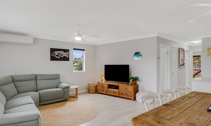 Coolangatta Apartamento | Korina Court 5 - Quiet and Peaceful Kirra - Min. 3 Night Stays!
