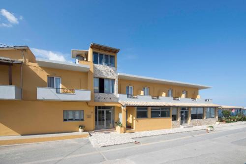 Acharavi Hotel | KORMORANOS BEACH