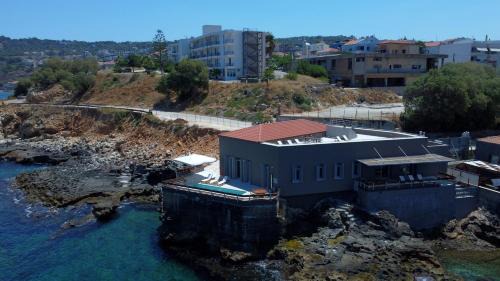 Halepa Villa | Kormoranos-Hydrobates Waterfront Villa