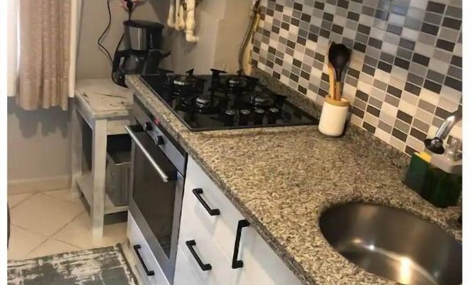 Tarabya Mahallesi Apartamento | Koruya ve sahile yakın aile dairesi.