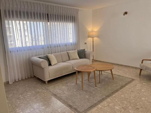 Netanya Apartamento | Kosher for Passover Beachfront Apartment
