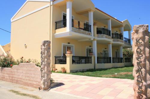 Agios Stefanos Avliotes Apartamento | Kosmos Hotel