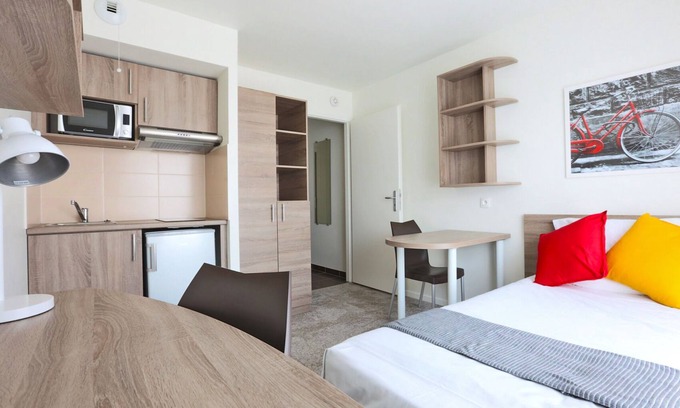 Haussonville-Blandan-Mon Desert-Saurupt Apartamento | KOSY Appart’Hôtels – Art’ & Facts
