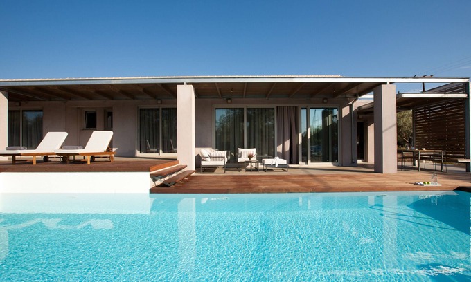Agios Ioannis Villa | Villa exclusiva a estrenar en Kozanitis con piscina privada (Villas Agrikies)