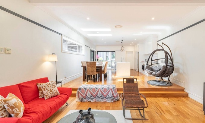 Rose Bay Casa | KozyGuru | Rose Bay | Charming House Near Beach