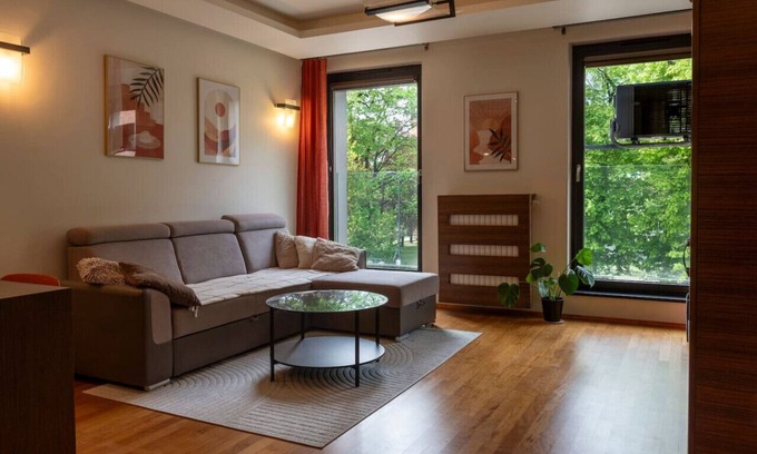 Warszawskie Apartamento | Kraków Główny Apartment - Parking, Workspace - by Rentujemy