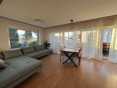 Krumpendorf am Woerther See Apartamento | Krumpendorf 1