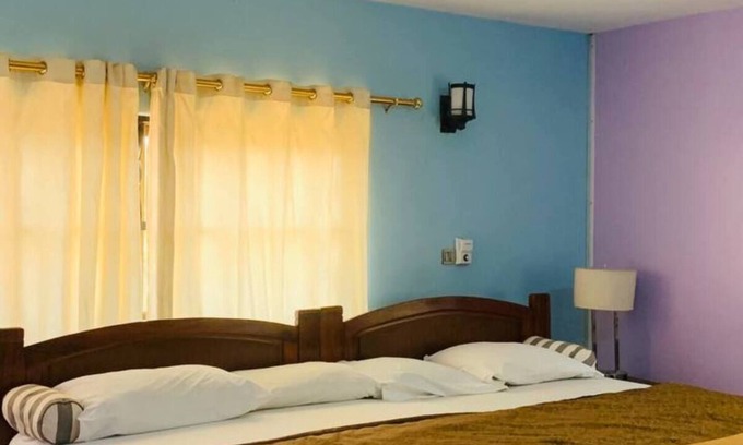 Oyarifa Cabina | kshoes lodge (Luxury Room)