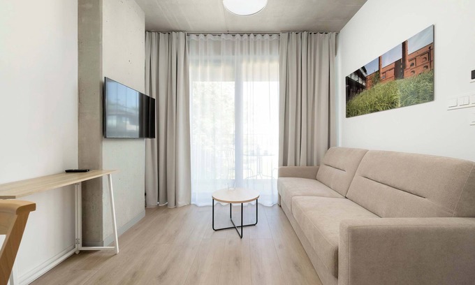 Srodmiescie Apartamento | Księcia Witolda 60 | Wroclaw | Prestigious Apartment | Parking | Air conditionin