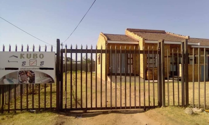 Cofimvaba Casa | Kubo Bed And Breakfast