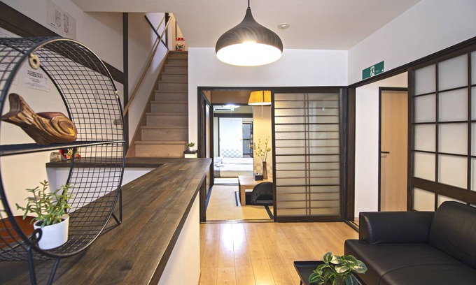 Minami Casa | Kujo Takeumi