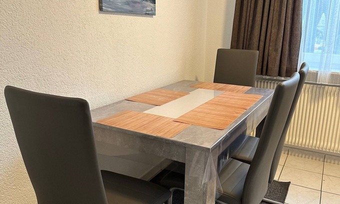 Dettingen an der Erms Apartamento | Kukione Ferienwohnung