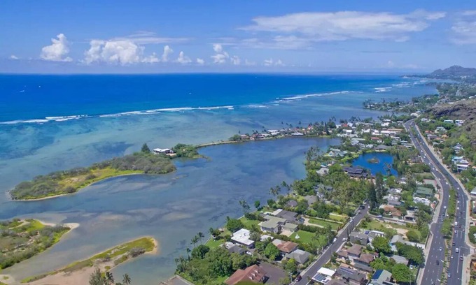 Eastern Honolulu Apartamento | Kuliouou Cottage - Pet Friendly - 5 min from the beach!