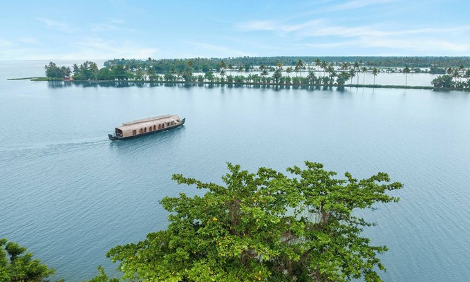 Kumarakom Alquiler De Eote | Kumarakom Lake Resort Houseboats