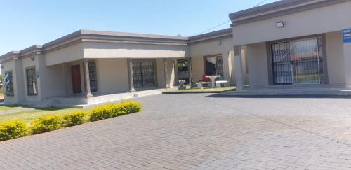 Rustenburg Apartamento | Kwa Mmaloapi Guest House