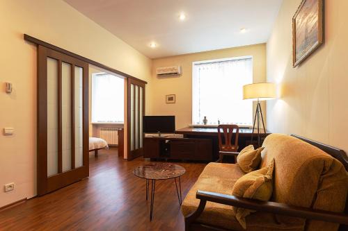 Lypky Apartamento | Kyiv High Standard Apartment