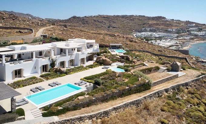 Paradise Villa | Kyros Estate - Dieciséis Habitaciones Villa, Capacidad 32