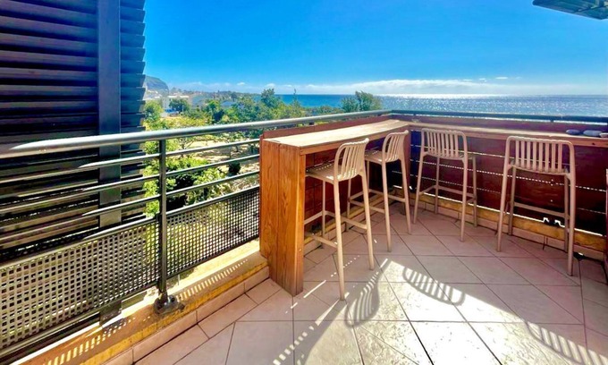 Sainte-Clotilde Centre Apartamento | L'échappée Bleue, sea view, close to the airport