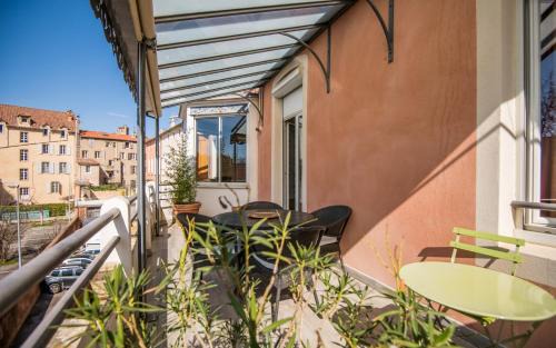 Millau Apartamento | L'échappée verte pour six personnes avec terrasse, place de parking