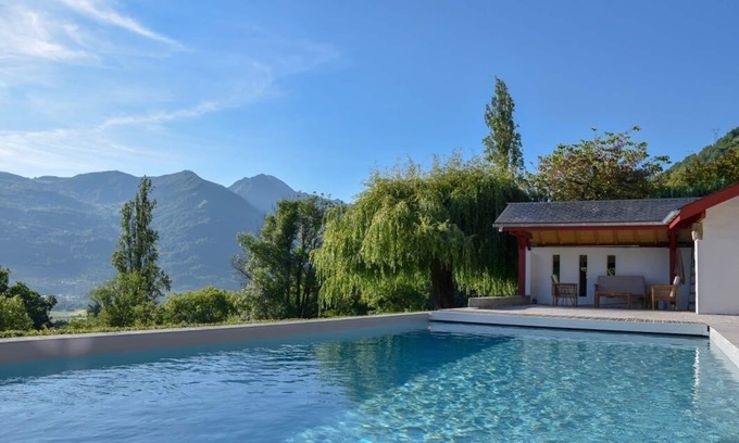 Saint-Savin Casa | L'élégance en Plein Coeur des Pyrénées