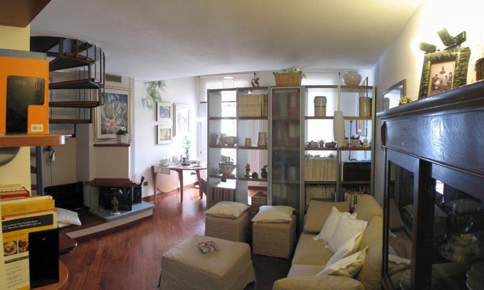 Murat Town Apartamento | L'Abbaino